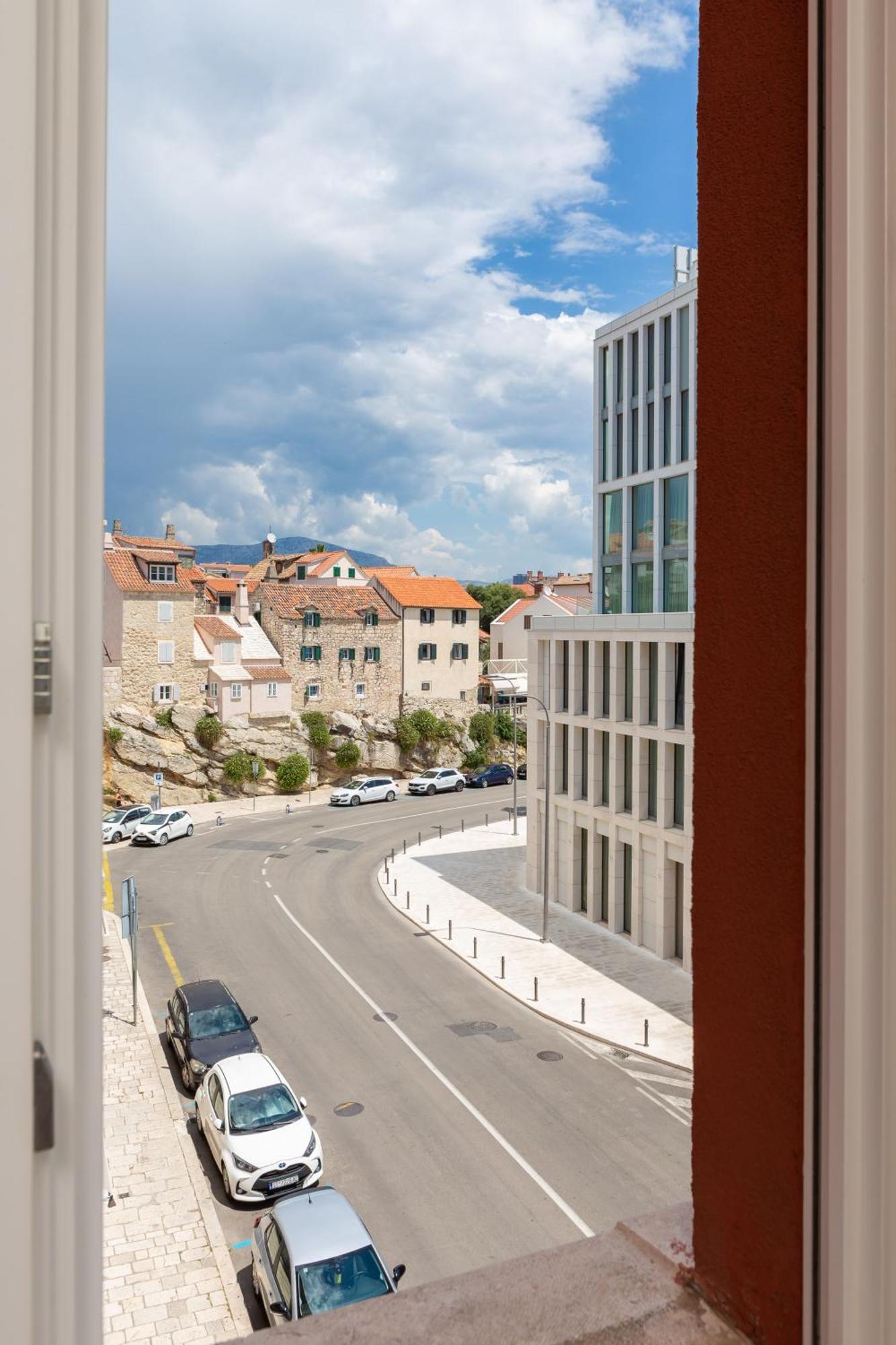 Apartment More Deluxe สปลิท ภายนอก รูปภาพ